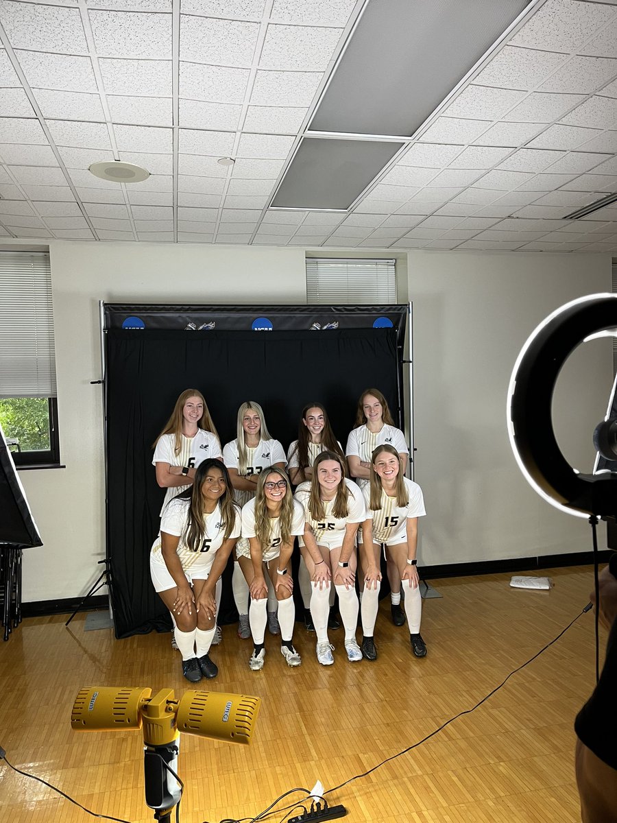 fbuwsoccer's tweet photo. BTS of Media Day🤩💜 https://t.co/2AHGRDYN5c