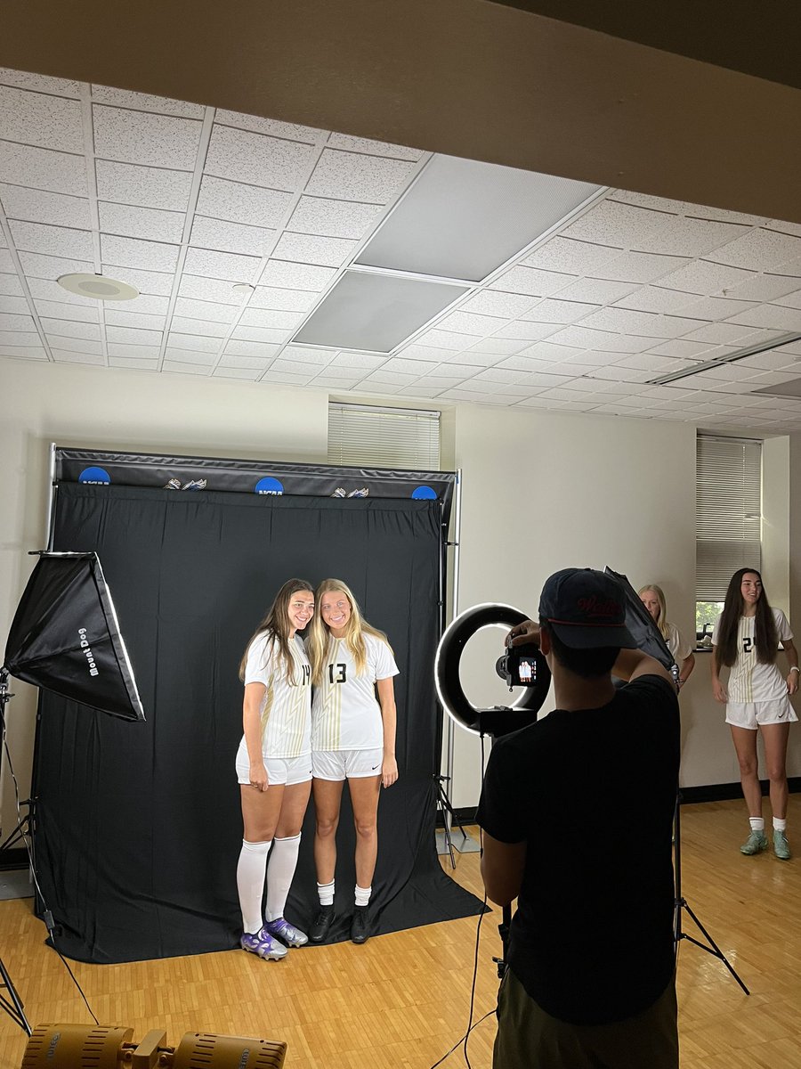 fbuwsoccer's tweet photo. BTS of Media Day🤩💜 https://t.co/2AHGRDYN5c