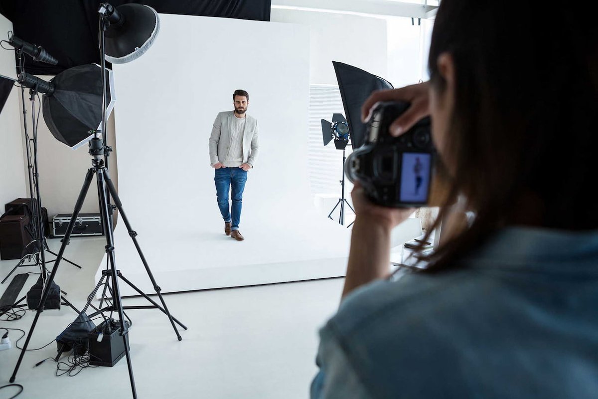 In this blog we talk about why using photography is so important for your brand.

Read the full post here yanda.agency/blog/design-ux…

#photography #blog #marketing #professionalphotographer #businessideas #businessmarketing