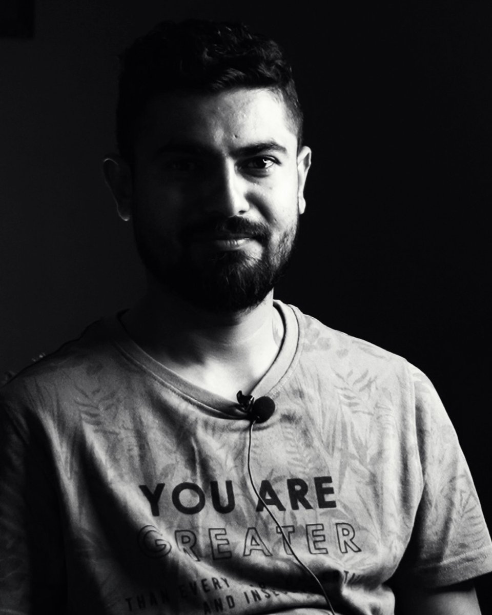 Yourviikas's tweet photo. Zakhm khulte hai labon ko seene se,
labon ko khol zakhmon ko siya karo. 🤩♥️ https://t.co/GxXGtKWp2q