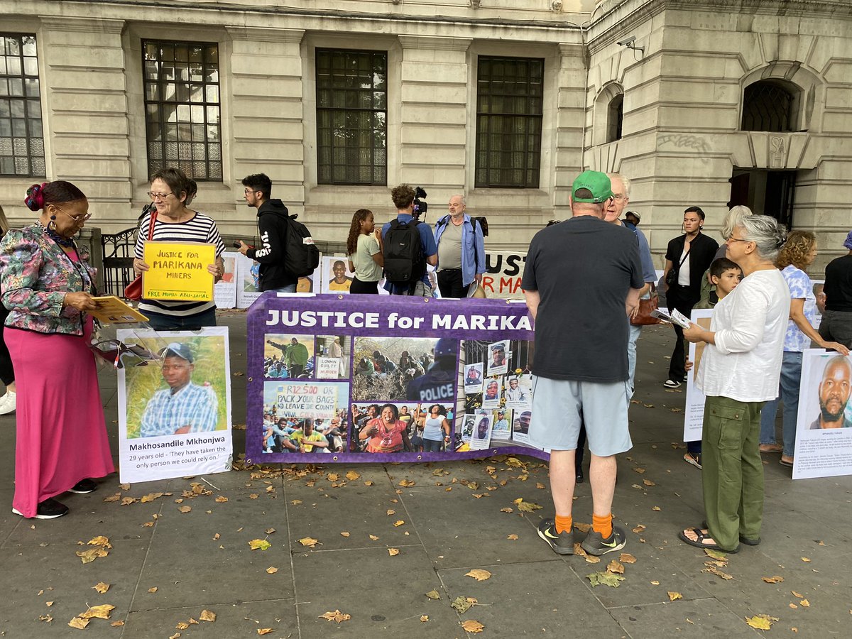 ja_mrtnz's tweet photo. 10 Years Since the #MarikanaMassacre: Still No Justice, Still No Peace
We are outside the High Commission of South Africa to commemorate the ten-year anniversary of the massacre of 34 striking workers by the police at MarikanaPlatinumMine, a British mining company #Lonmin https://t.co/IAMV1BRzO6