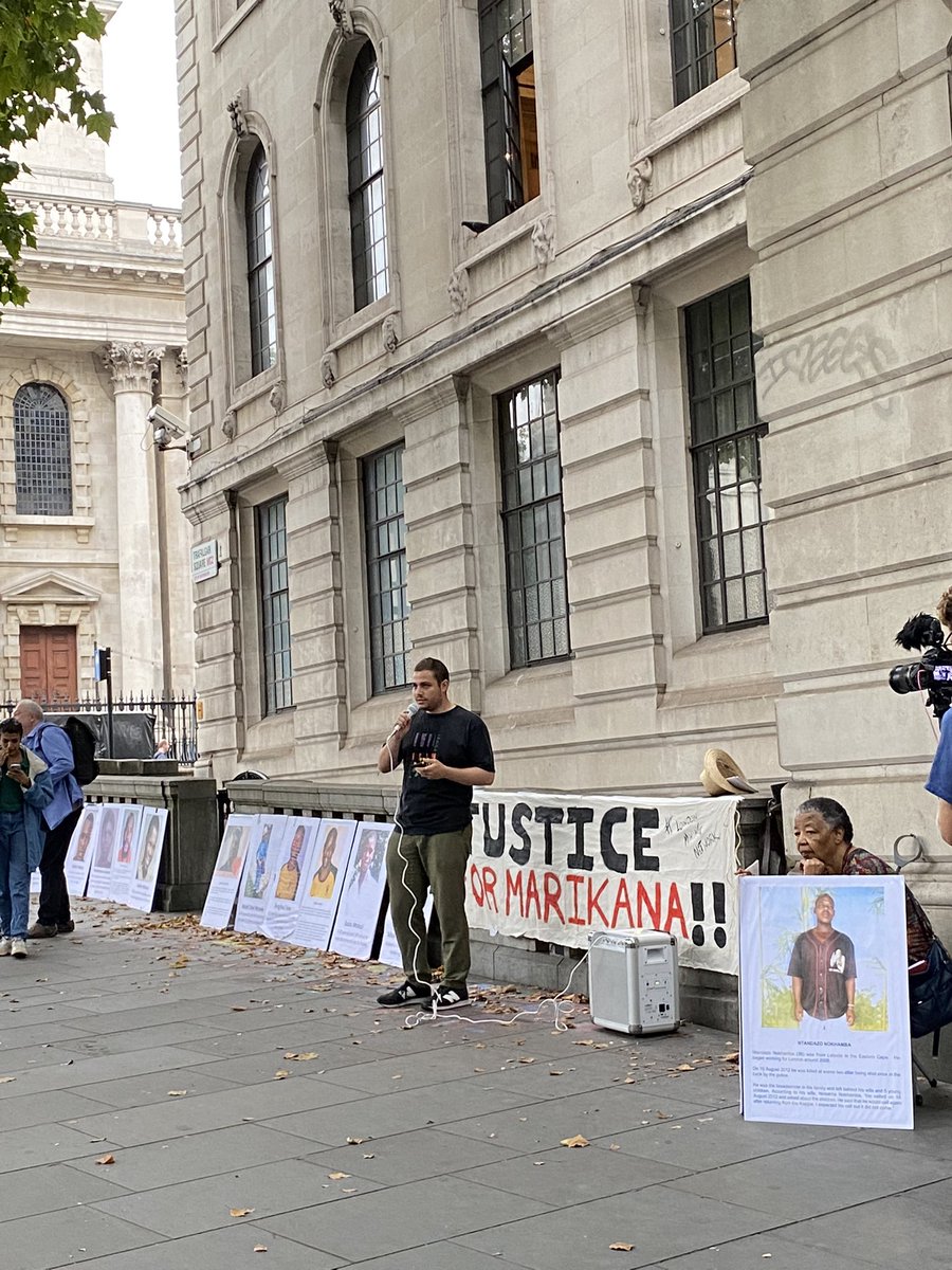 ja_mrtnz's tweet photo. 10 Years Since the #MarikanaMassacre: Still No Justice, Still No Peace
We are outside the High Commission of South Africa to commemorate the ten-year anniversary of the massacre of 34 striking workers by the police at MarikanaPlatinumMine, a British mining company #Lonmin https://t.co/IAMV1BRzO6