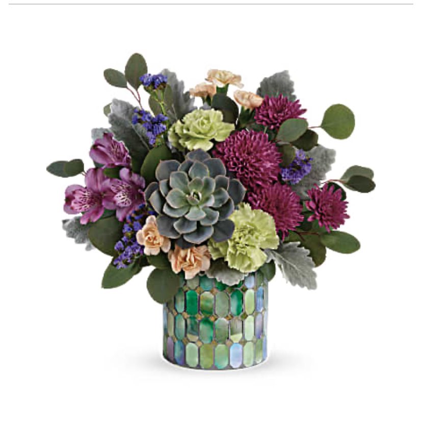 MontyandMiller's tweet photo. @TelefloraFails I was so excited for a succulent in the bouquet for my MIL! Sigh, oh well. I should have known that the Teleflora bouquet is more of a “vibe” than an actual bouquet my MIL would see. The florist still did a great job, but definitely need to shop local next time! https://t.co/E4Tb8CrMDO
