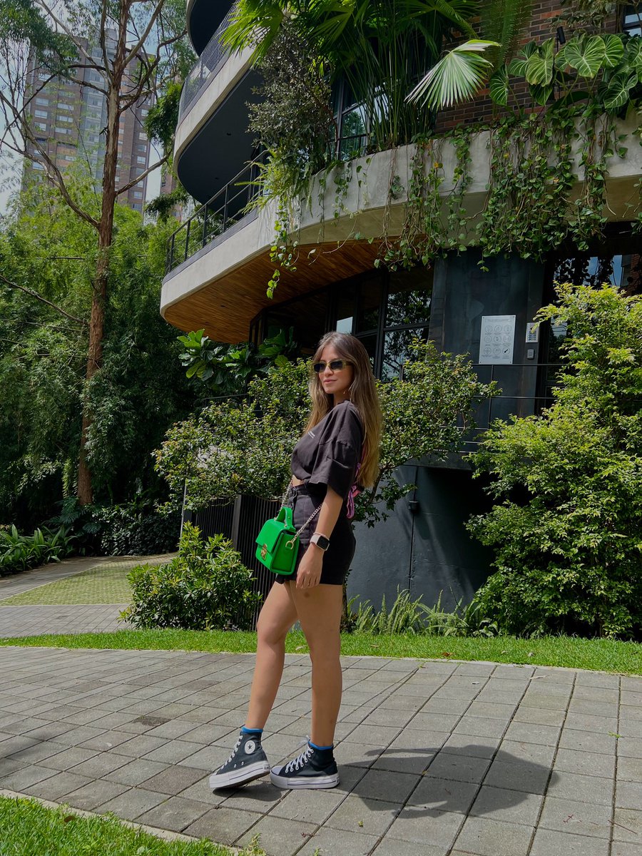 NovoaLuisa's tweet photo. Medellin siempre me haces feliz 🤍 https://t.co/z8nM1bfkof