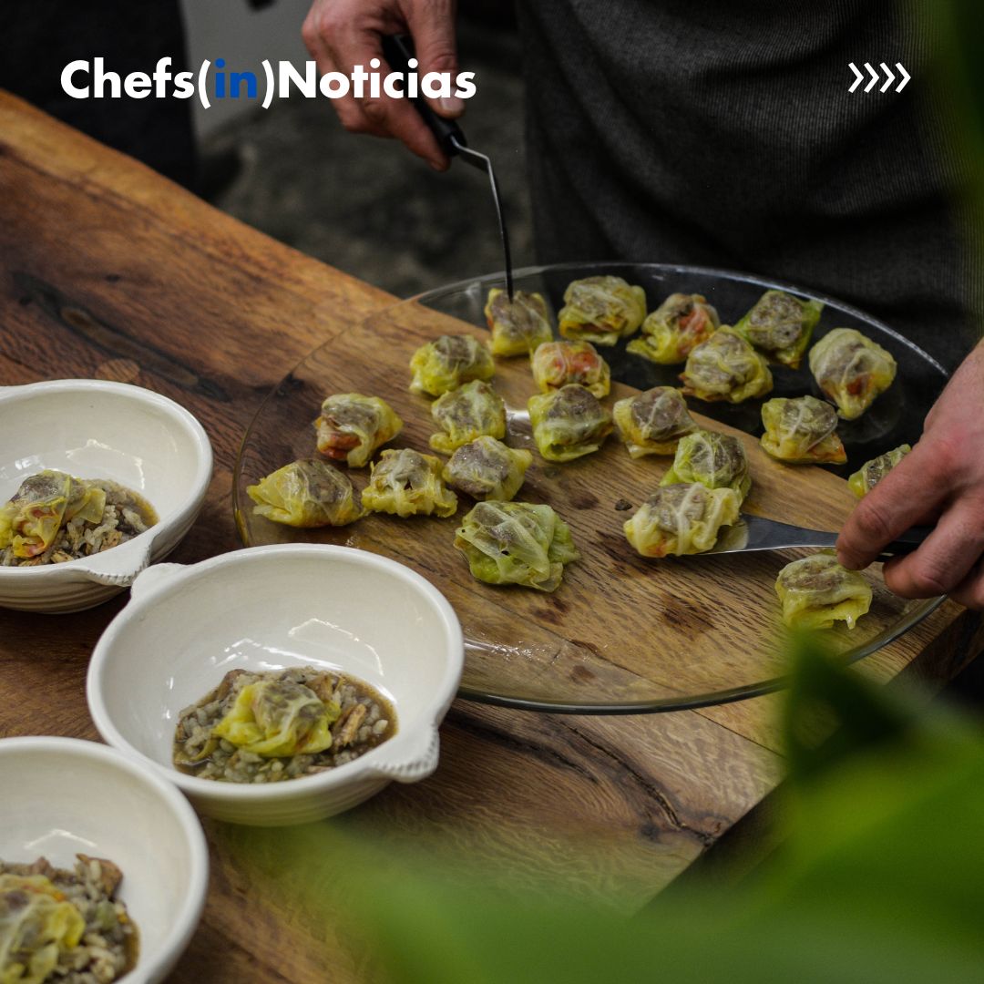 ChefSins's tweet image. Nuevo #HiddenKitchen💥El 24 de septiembre por la noche Tomeu Arbona del Fornet de la Soca cocinará para ti y unos cuantos comensales más en algún lugar de Mallorca🍽️

Compra tu entrada 📲 bit.ly/3AqZeo0

#eventos #chefsin #chefsineventos