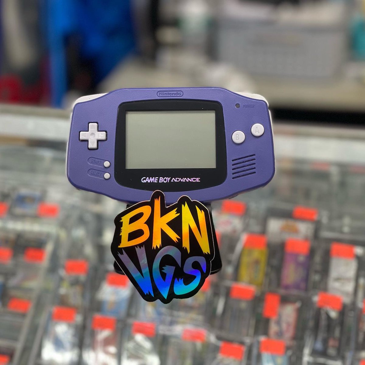 bklynvideogames's tweet photo. Who remembers using the worm light to play at night ??? 

Indigo Gameboy advance now available and worm light too! 
#gba #nintendo #gameboyadvance #wormlight #retroshop #brooklynvideogames #bvg https://t.co/Ffe0smaOkN