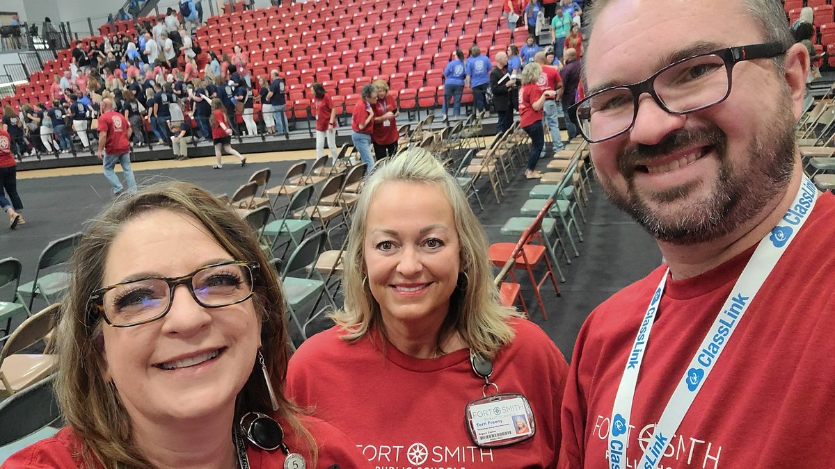 TechCoachOnline's tweet image. #FSPSL4L #FORTSMITHFAM
TECH INTEGRATION SPECIALIST TEAM!