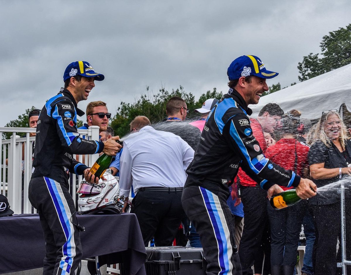 waynetaylorrcng's tweet photo. Champagne and smiles 😁🍾
#ReshapeWork // #KMSports https://t.co/2szMzZ6a3f