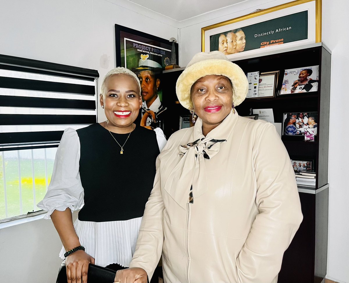 I thoroughly enjoyed my afternoon at the <a href="/womanradiosa/">WOMan Radio</a> studios with the dynamic duo <a href="/TrudyzuluZulu/">Mbalenhle Zulu</a> and <a href="/LubisiTriumph/">Triumph Mbiva</a> .Ofcourse the highlight was meeting the legend herself mom <a href="/YvonneChakaX2/">Yvonne Chaka Chaka</a> .My heart is full 💕 #mbokodo #womanradiosa #womensmonth #womensupportingwomen #womandla