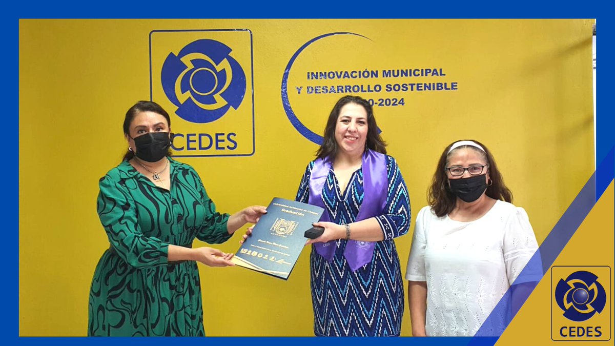cedesunach's tweet photo. #OrgulloCEDES 
#OrgulloUNACH 
El CEDES, entrega documentación que acredita  a la egresada  C. María Guadalupe Camacho Vargas la calidad de pasante de la Licenciatura en Desarrollo Municipal y Gobernabilidad. https://t.co/cVqHp2Sz6t