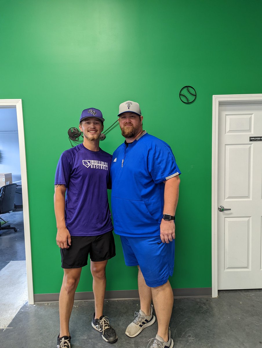 4seamsA's tweet photo. Logan Anderson came in to get a final bullpen before he heads up to the @USF_Baseball Great kid with great potential! Wishing him the best of luck in this journey that he's worked so hard for! https://t.co/puhHLzV5gI