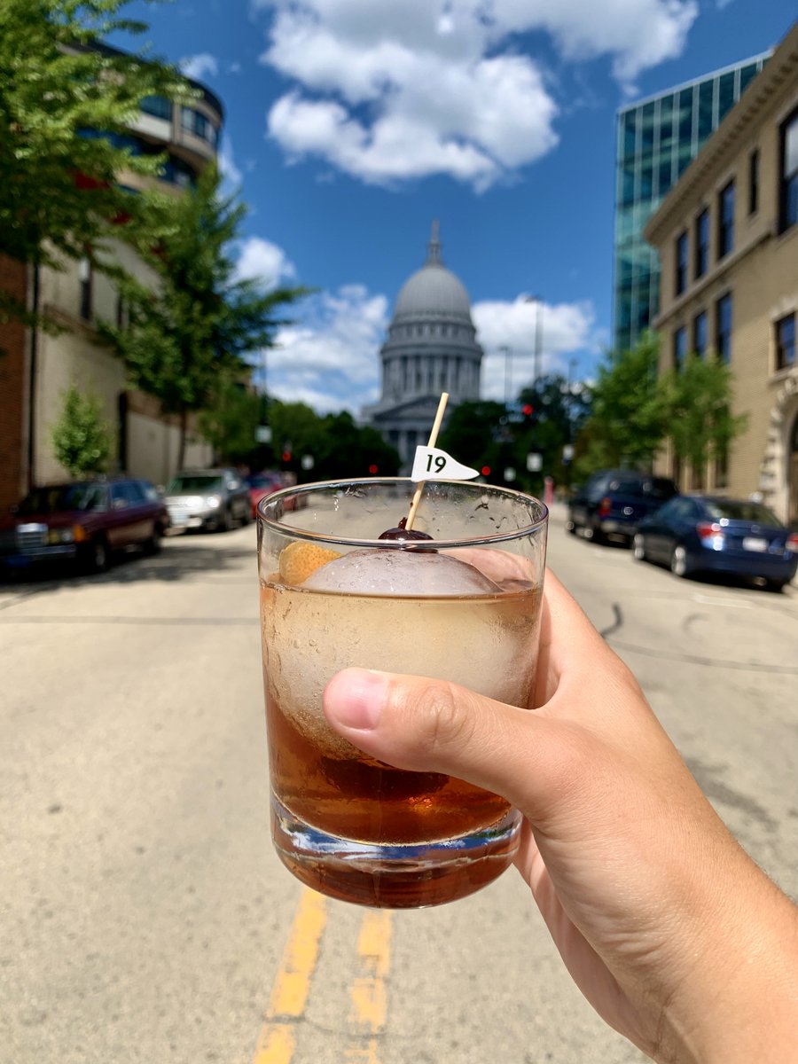 chelseywisco's tweet photo. 🥃public service announcement that the @CapTimes #MadisonOldFashionedWeek begins FRIDAY

this event is so beautifully wisconsin: https://t.co/0jlXu2RyQI https://t.co/hPefJKM3cF
