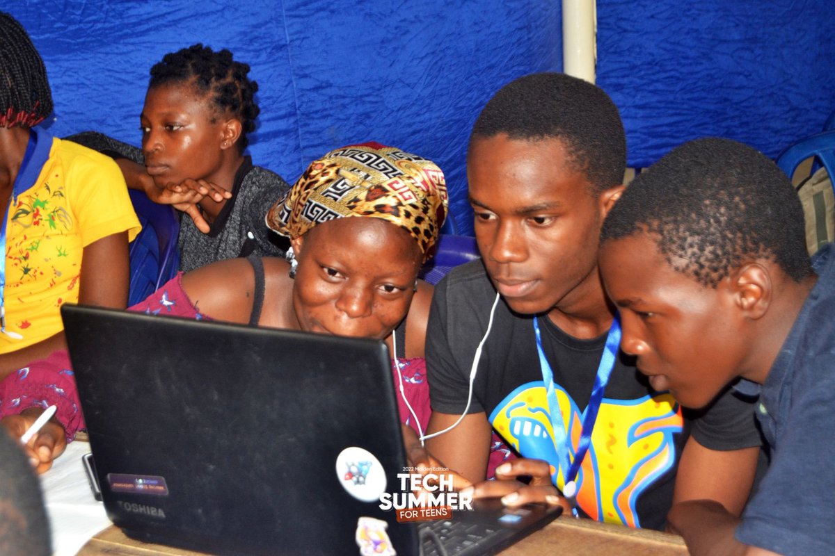 badoorichy's tweet photo. Day 7!
In preparation for the presentation on Friday 19th, August which is the last day of the Bootcamp, We have grouped the teenagers into ten groups.
#TGDI #uxdesign #Developers #FrontEndDevelopment #techsummerforteens https://t.co/qgyCidIBrx
