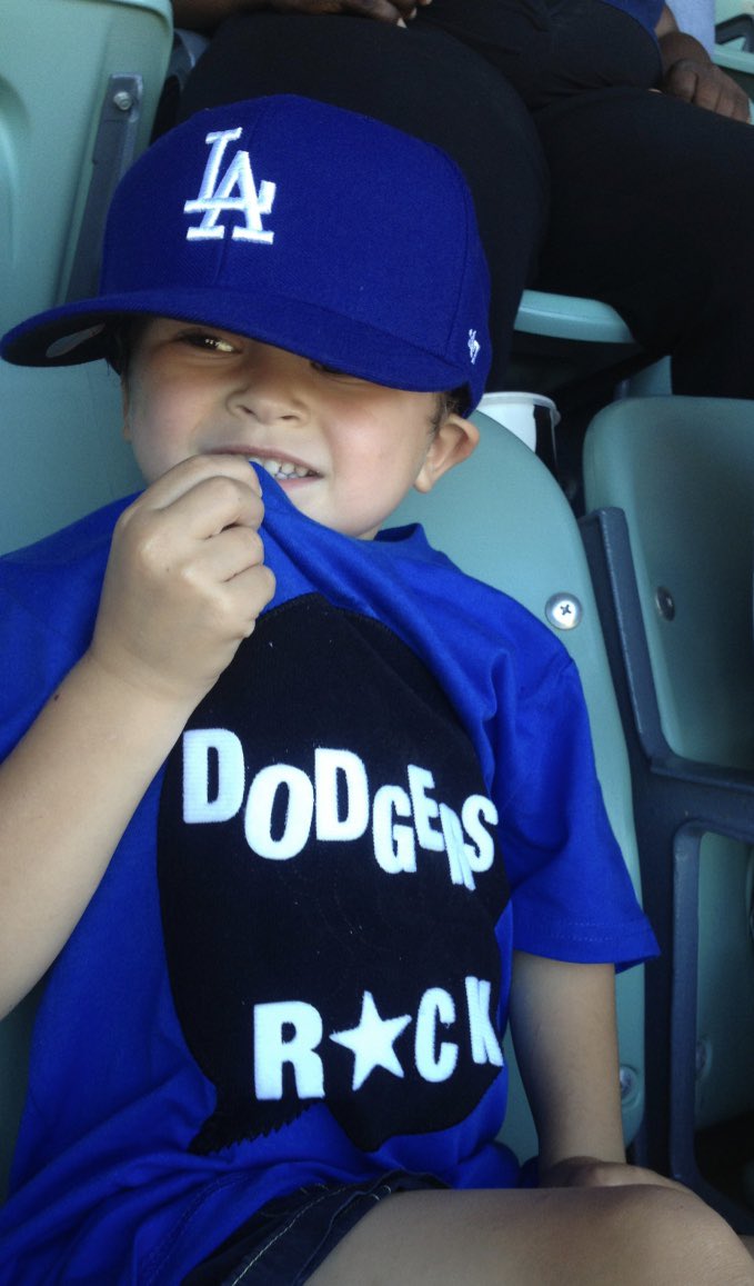 ShoutOutTShirts's tweet photo. Dodgers R⭐️ck! ⚾️ 

#team #fun #throwback #shoutoutshirtswag #expressyourself  #colinegglesfield #shirt #fashion #myownstyle #creative #outfit #awesome #fashionista #happy #saywhatyoufeel #blessed #work #shopping #sunday #tuesday #sports #message #baseball https://t.co/MuyGoBxtBz