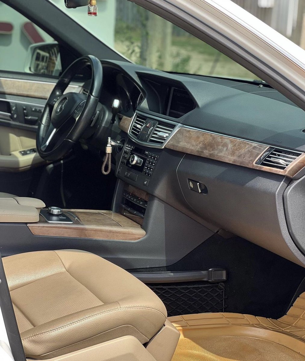 Automall_ng's tweet photo. Foreign used Mercedes Benz E350
2013 model 
Original duty 
Price:7.5m
Location: Abuja 
#ASUUwhy #fuellol #Batified #Kano 
@KawuGarba @nurasabitu @KadunaCars @__yellows @meenatouu @__Ummieey https://t.co/XGQ4nWc7AF