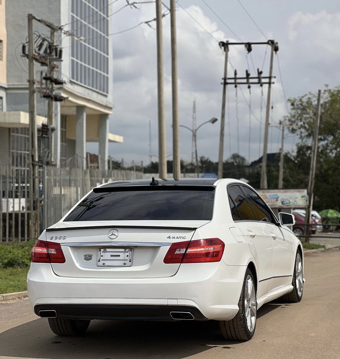 Automall_ng's tweet photo. Foreign used Mercedes Benz E350
2013 model 
Original duty 
Price:7.5m
Location: Abuja 
#ASUUwhy #fuellol #Batified #Kano 
@KawuGarba @nurasabitu @KadunaCars @__yellows @meenatouu @__Ummieey https://t.co/XGQ4nWc7AF