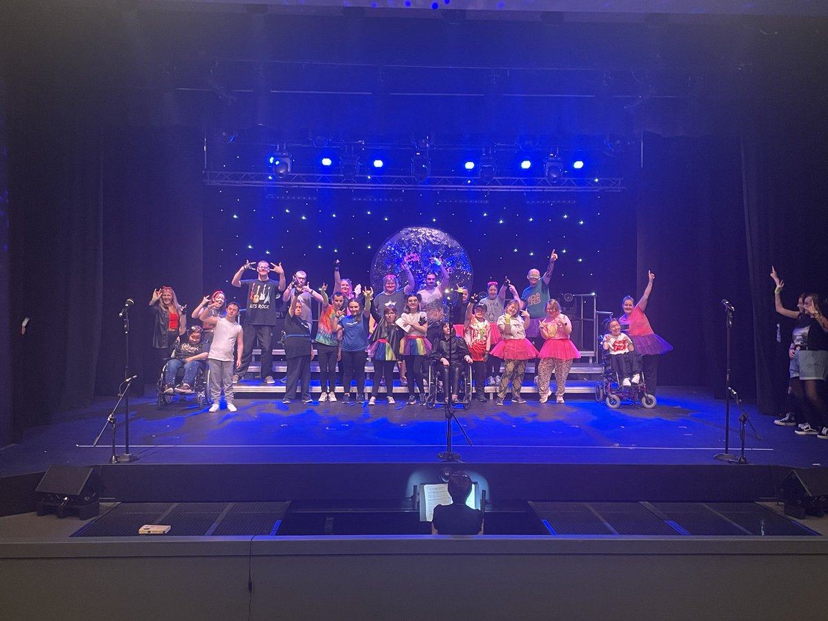 CentrestageMT's tweet image. 🎸🎶 Good luck to our amazing Tuesday Aspire2Perform cast of Aspire Will Rock You In Concert tonight. What a cast! ⭐️💙 #AspireWillRockYou #ComeFindYourself at CentreStage