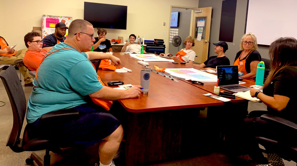 MollyWalsh_THD's tweet photo. Thank you Melanie for teaching our associates on Tuff Shed on specialty Tuesday! #TuffShed @THD_Melanie @PeggyJoHillard1 @THD_Audrey https://t.co/GJzhtePRln
