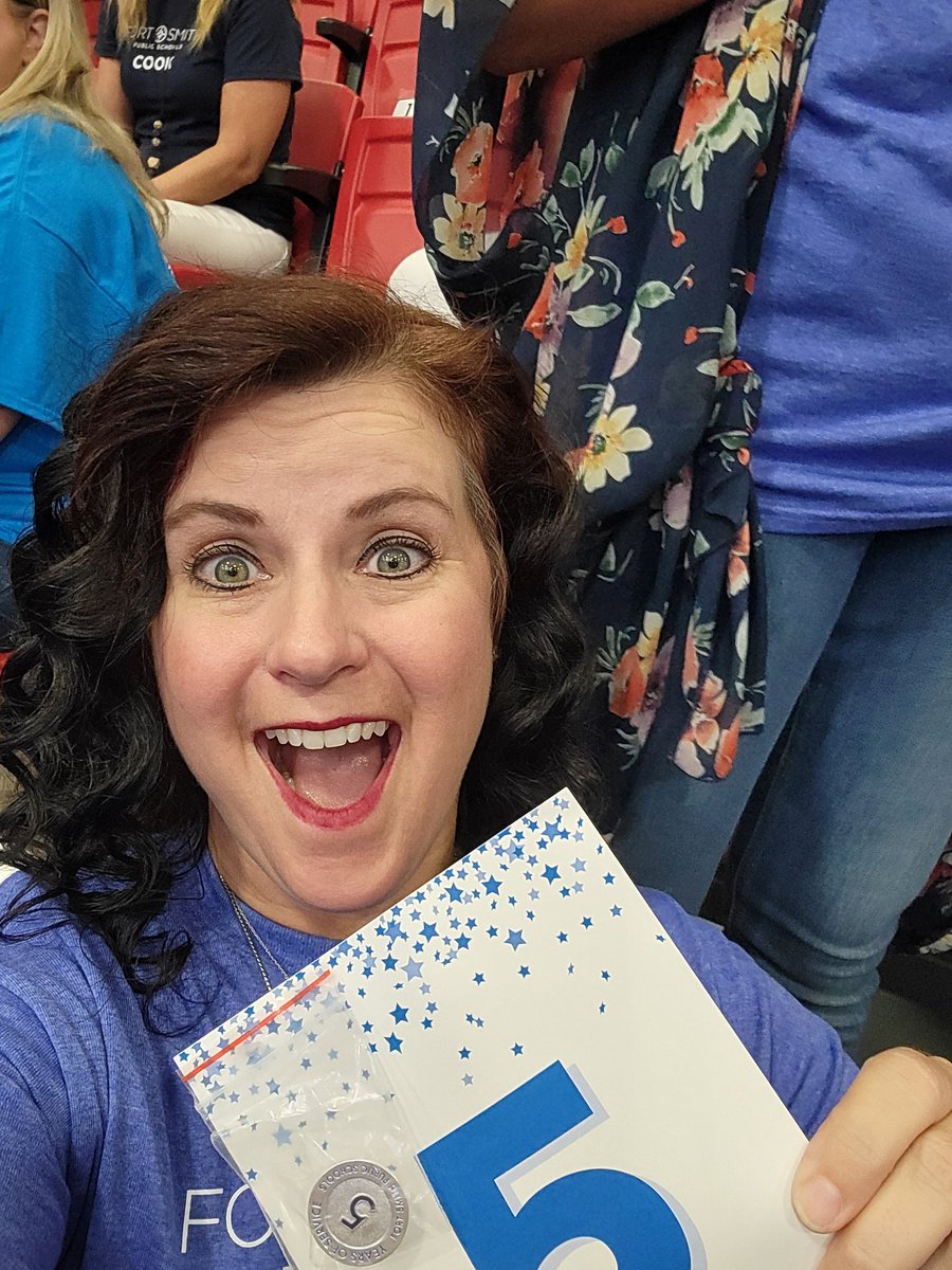 dawnmchildress's tweet image. It was awesome to share a great morning with our #OrrTeam @ #FSPSL4L! I also got my 5 year pin! I am forever thankful that I came to FSPS! I am looking forward to a great 6th year and 5th year as Principal of Orr Elementary! #fortsmithfam #FSPSProud