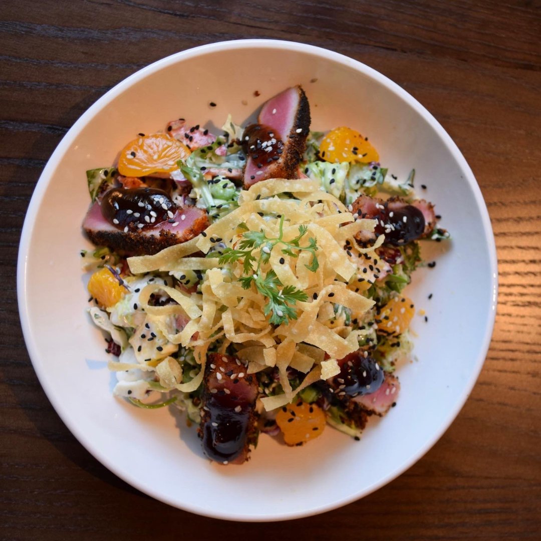 EndicottPR's tweet photo. Our EPR team took a very delicious lunch yesterday at Thirsty Lion Gastropub Preston Hollow! Our favorite was the Ahi Poke Salad🍣 https://t.co/CfbkJNmazx