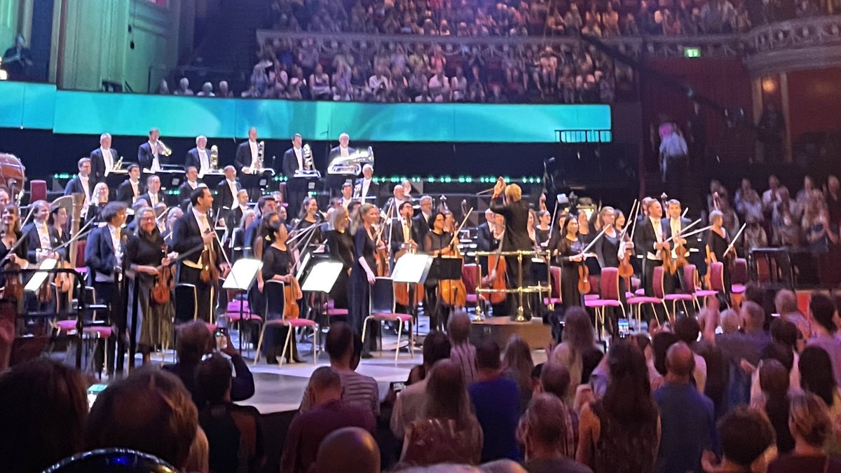 A prom to remember - @marinalsop was phenomenal, loved the Dvorak 7. I’ve missed her! @grosvenorpiano in Prokofjev 3 was incredible! @bbcproms @rsowien
