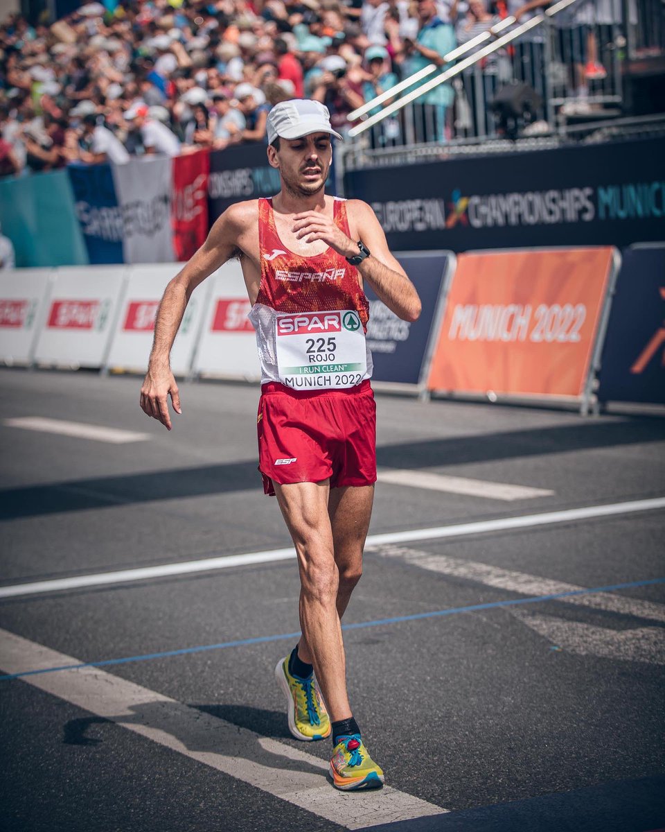YagoRojo95's tweet photo. ¡15* puesto Campeonato de Europa de maratón! 

Contento. Quizás se esperaba más de mi, pero creo que debutar con esta posición en un campeonato de maratón es para estar orgulloso. 

Tengo 27 años y estoy seguro de que esa oportunidad llegará; pero calma, que nadie nace sabiendo. https://t.co/eO03F9Omb9