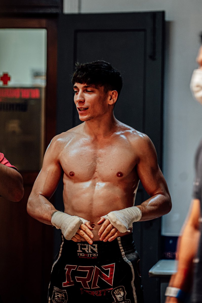 MathiasGalloC's tweet photo. Those moments 🧠💥 #muaythai https://t.co/caTy9l11Mi
