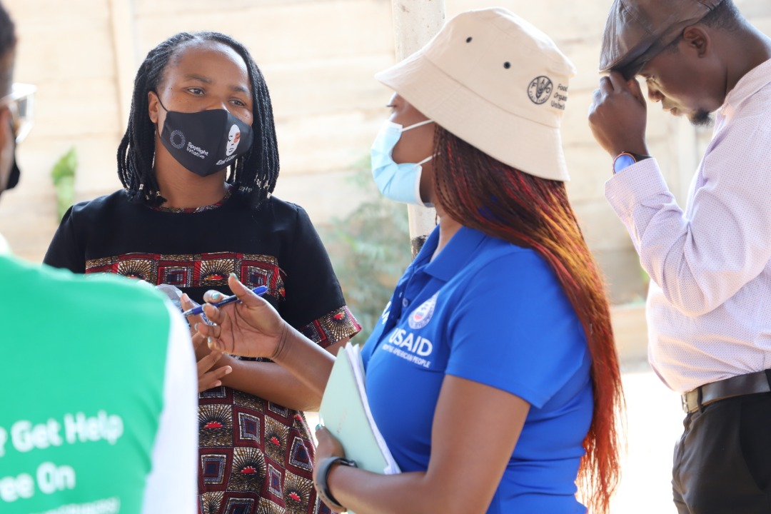 MUSASAZIM's tweet photo. Today @Musasazim In partnership with @GoalZimbabwe & @childlinezim was in Mbare on a @UsaidZimbabwe donor visit. The visit aimed at assessing the impact of the UPLIFT programme which aims at EMPOWERING & UPLIFTING survivors of GBV in the community.
#UPLIFT/#SIMUDZA https://t.co/vdWYlTI9PB