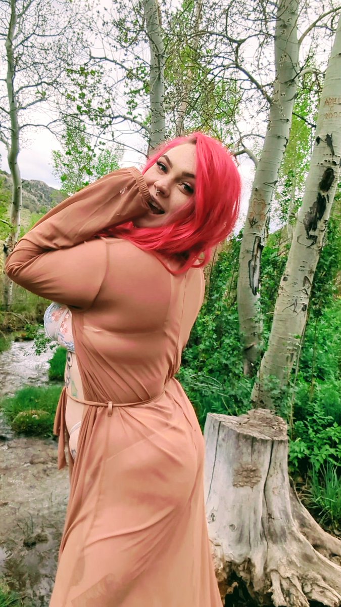 GlitterUt's tweet photo. Finally got around to editing these ☺️🥰 https://t.co/wFax6dRvcU