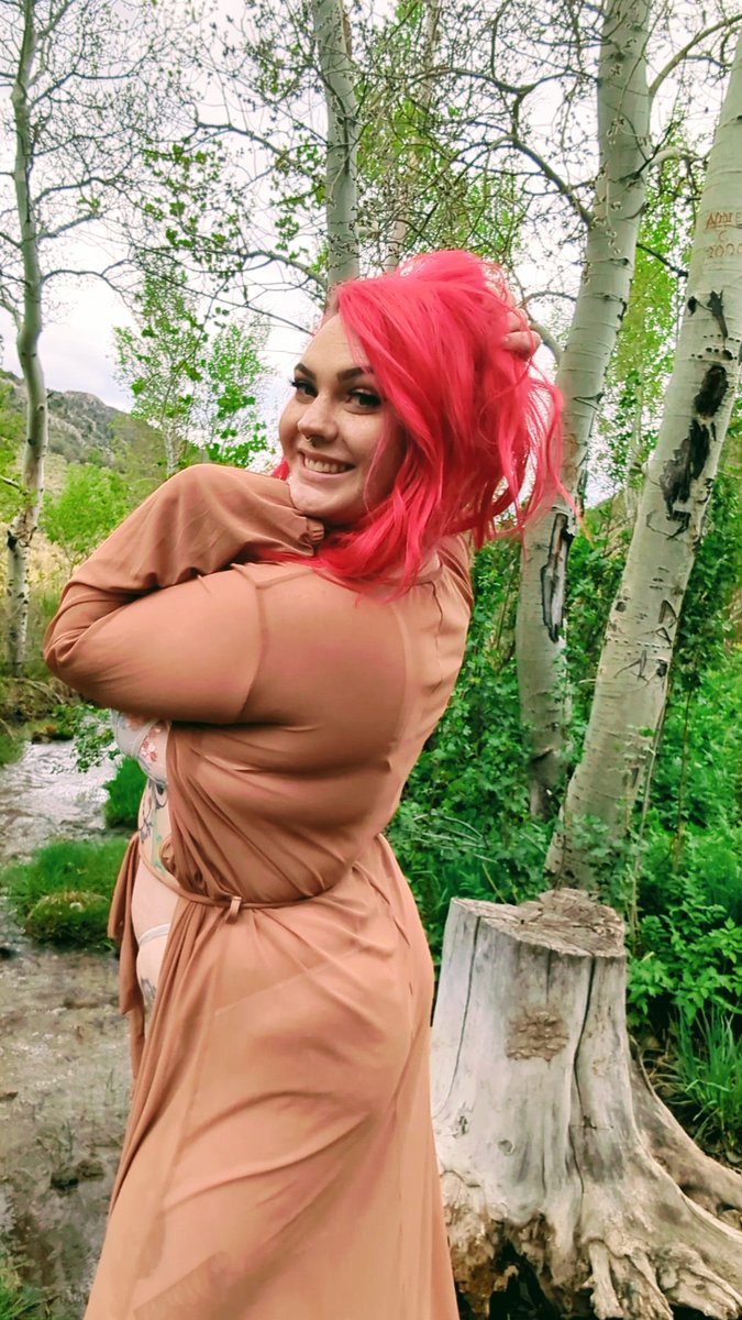 GlitterUt's tweet photo. Finally got around to editing these ☺️🥰 https://t.co/wFax6dRvcU