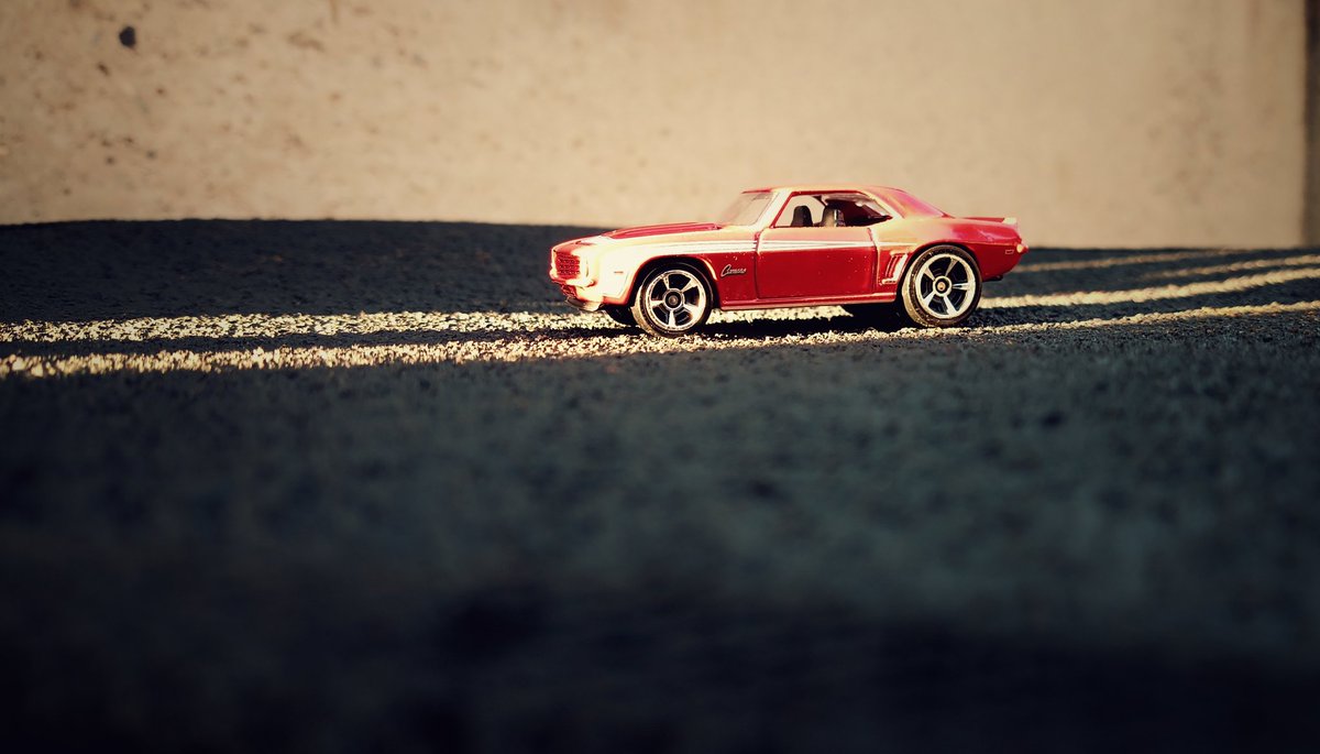 Shaunn84's tweet photo. First attempt. #hotwheels #Car #sunset #photo #photograghy #picoftheday #Motorsport #roadTrip #Travel https://t.co/CJaahAvqGJ