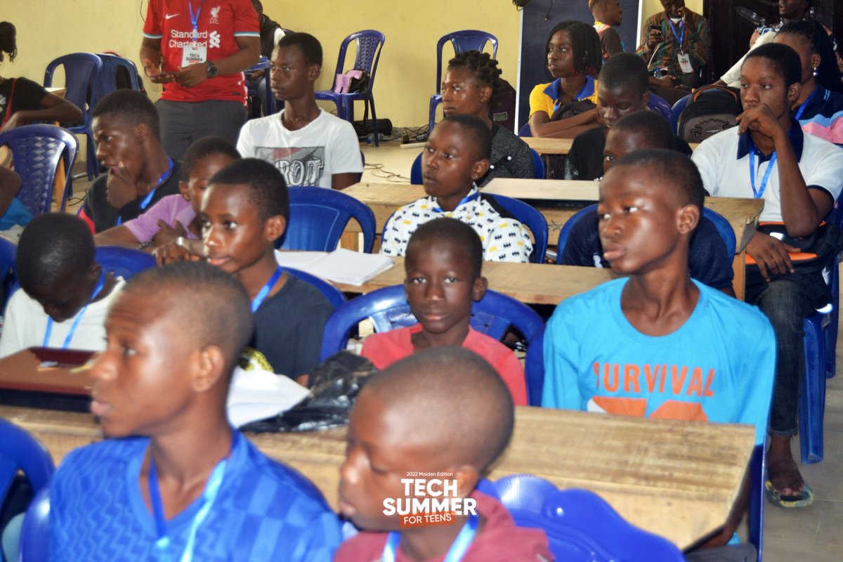 ngtgdi's tweet photo. Opeyemi Adeniran shared with the kids the importance of joining a community and never walk to alone in their career in tech.
#techSummer #teens #tech #TechSummerforteens #uiux #css #html #javascript #productdesign #grassroots #development #tech #women #design #architecture https://t.co/lQHaHDTRS8