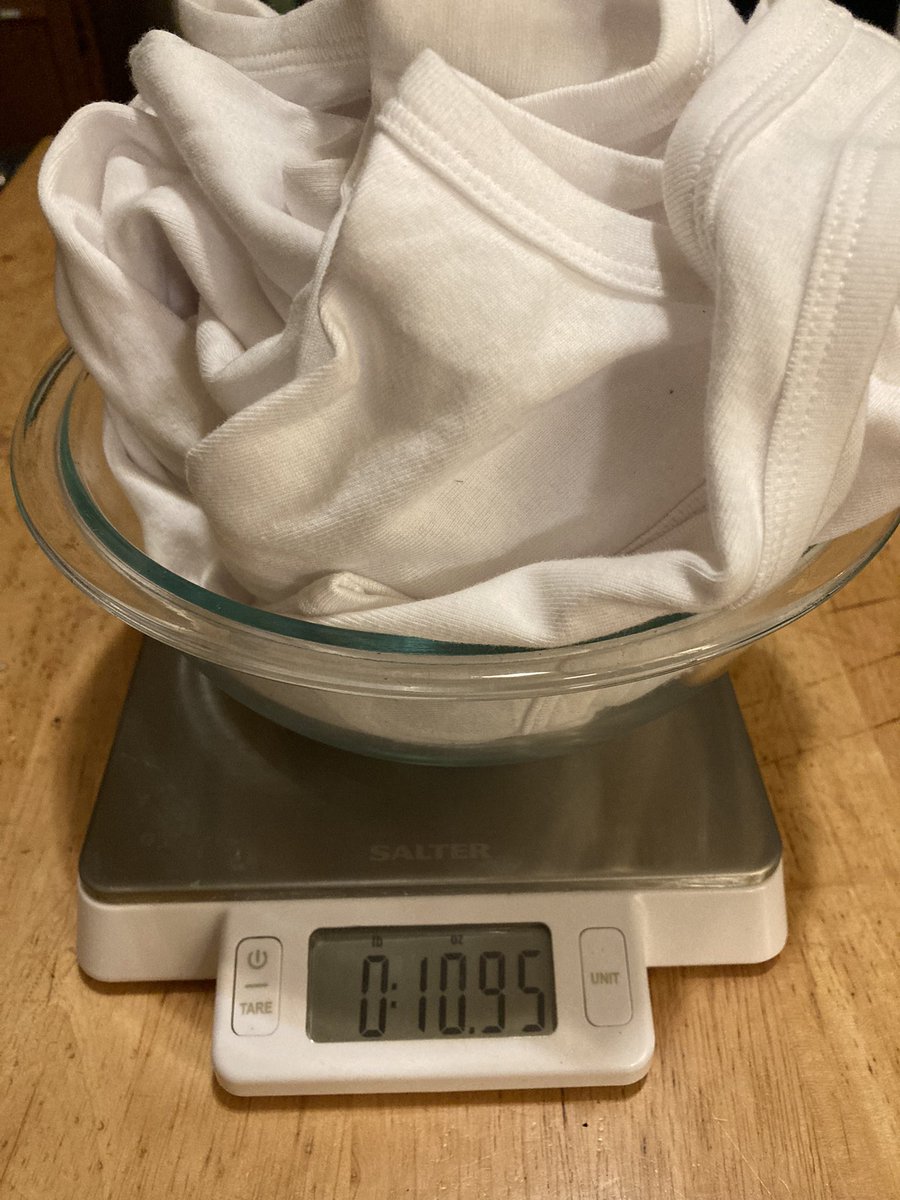 StoryBoyle's tweet photo. Not enough onion skins: so much volume to so little mass. Bring me the skins of your onions! https://t.co/Pe4haiqLKw