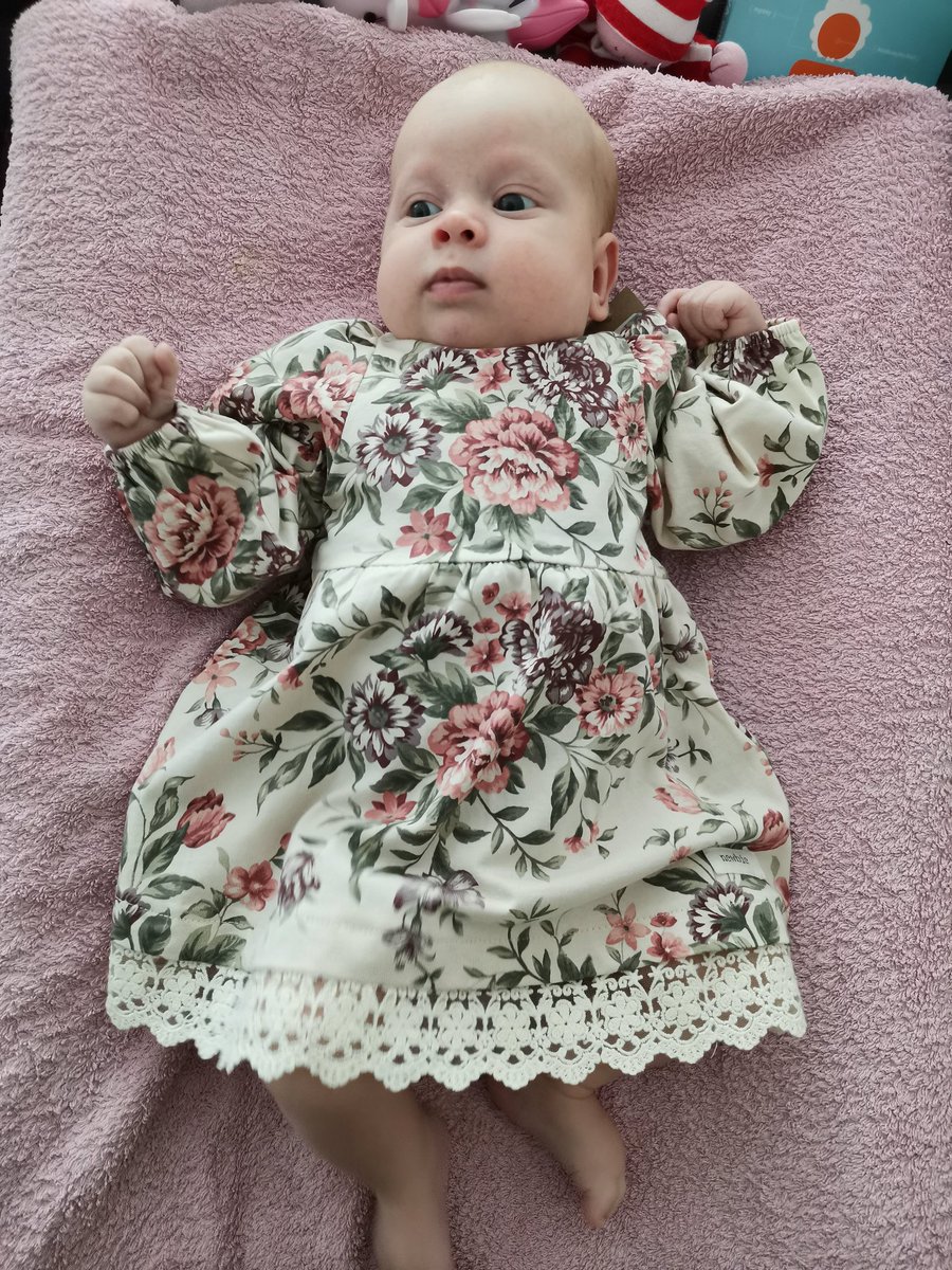 IidaNyblom's tweet photo. Hänen nimensä tulee julki sunnuntaina kaikkien rakkaiden läsnäollessa. Tänään ostettiin juhlamekko ja Kela-korttikin tipahti sopivasti postiluukusta. Meillä ollaan valmiita juhlimaan 💜

#irmeli #käärökaitaaho #kesäkuiset2022 https://t.co/kV31l5xBxI