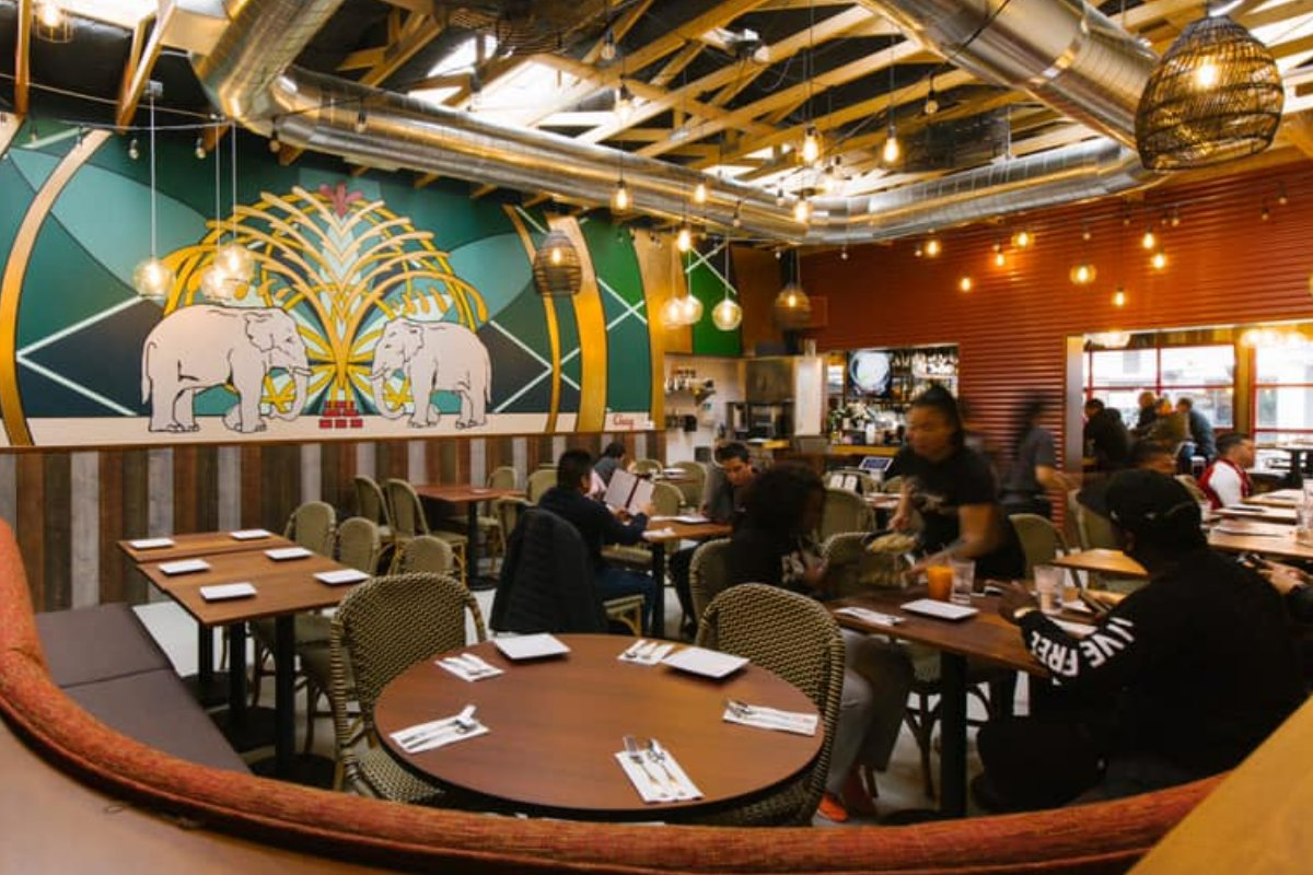 lethaivegas's tweet photo. When it comes to an immersive dining experience in downtown Las Vegas, smell is just as important as taste! The aromas of our authentic Thai cooking will greet you before you even place an order. #LeThai #ThaiFood #ThaiCuisine #ThaiStreetFood #PadThai #ShortRibFriedRice https://t.co/CEbXlie9To
