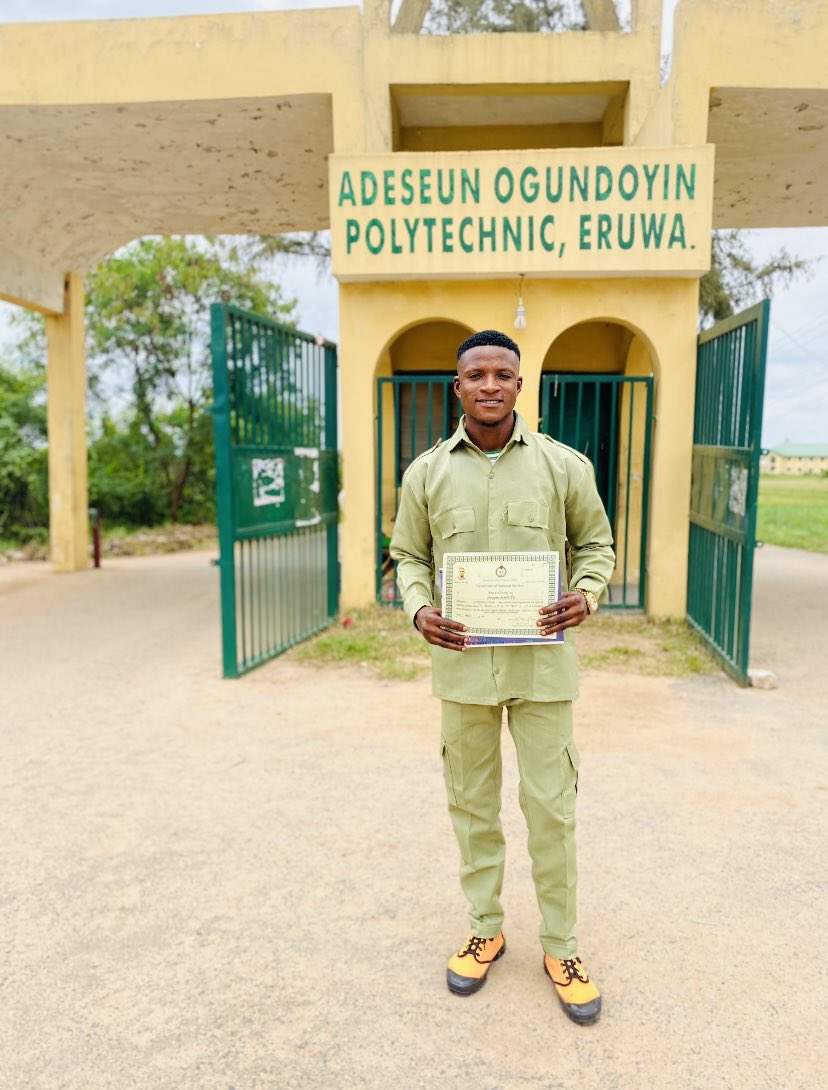 FocusBTC26's tweet photo. I Thank Almighty God For The Succesful Passing Out Parade, NYSC Done And Dusted, Favour Market To Me 😎 https://t.co/a0gLHKlGwz