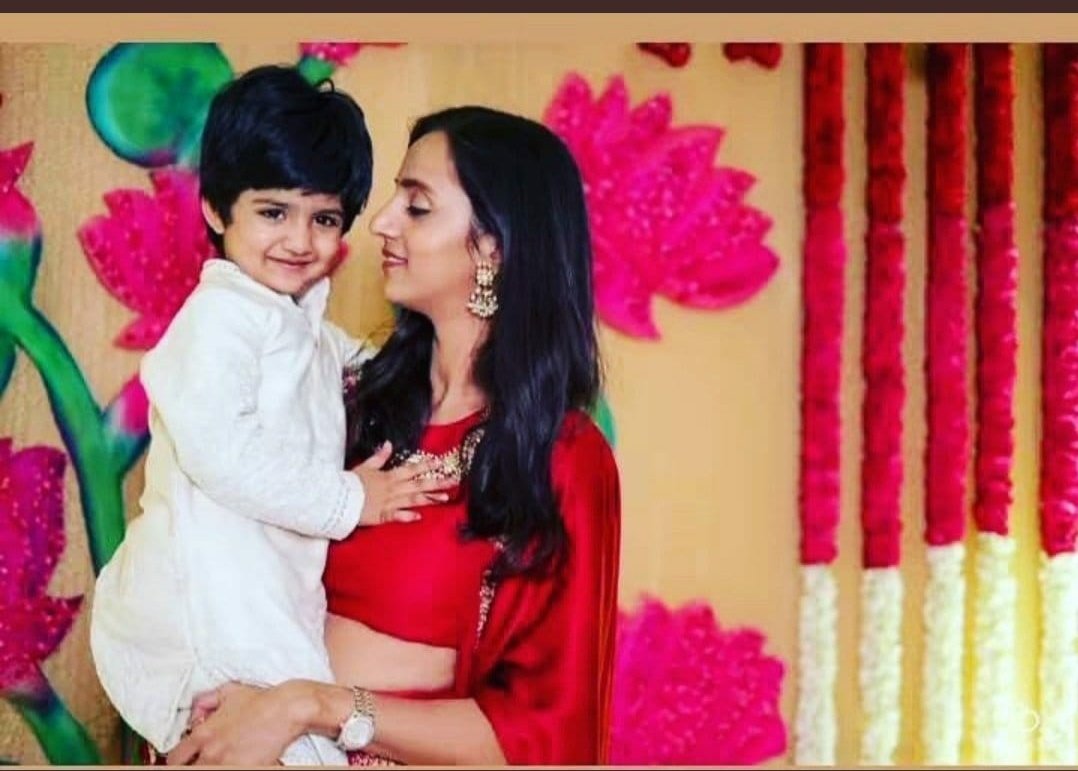 #jnntr younger son Abhay ram recent click with his mother he looks cute 🤩