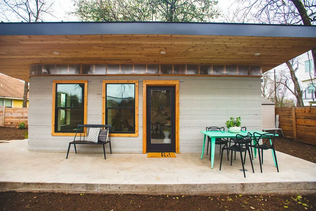 cope_homes's tweet image. So 3D printed homes have been on the radar for years. Do you think theses homes will eventually become mainstream housing? Let us know what you thin in the comments below.

buff.ly/3BToPXZ 

#futureorbust #printerjam #copehomes #copeculture