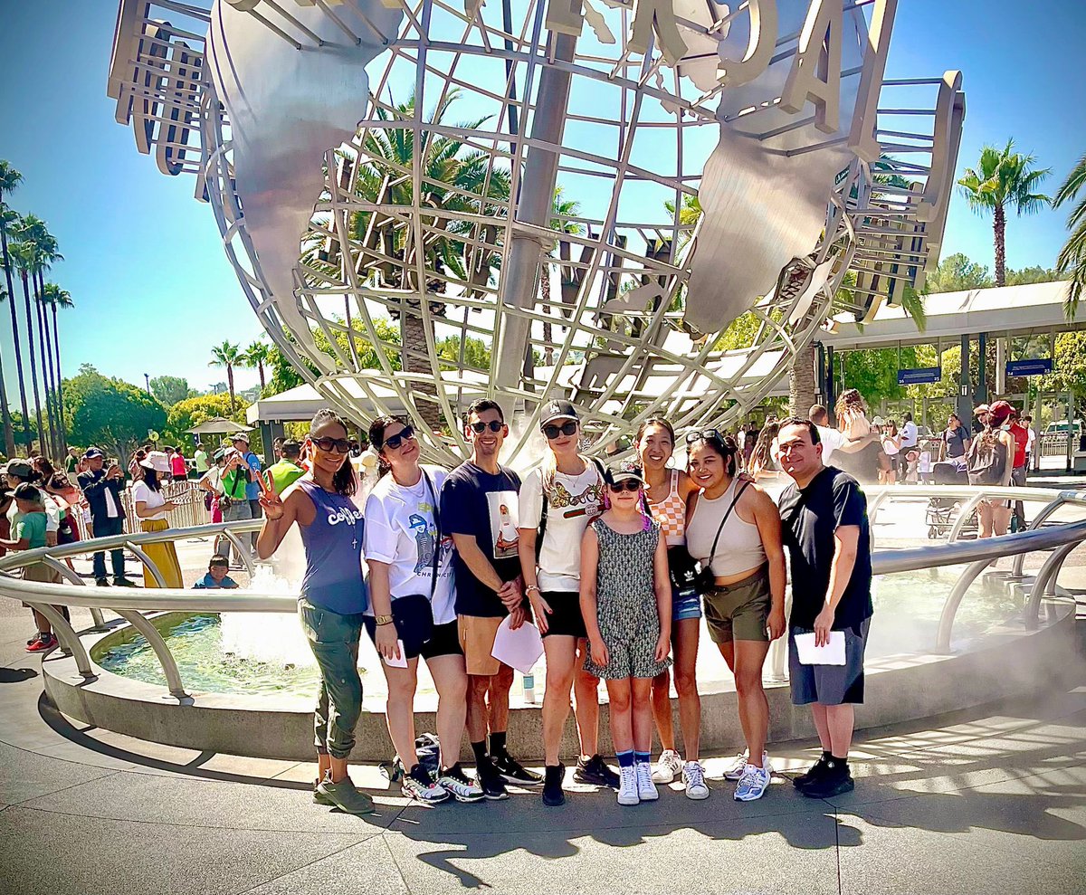 MillerPRNews's tweet photo. So much fun at @UniStudios during our Miller PR team day! 🤗 It was so great getting all of our team together from LA and NYC! We’re so blessed to have such a passionate caring team!! 💪🏼💯 #MillerPR #MPR #dreamteam #teamworkmakesthedreamwork https://t.co/LNmgvz50p6