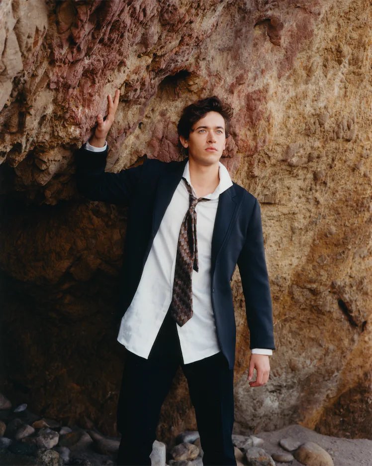 FilmUpdates's tweet image. ‘The Hunger Games: The Ballad of Songbirds &amp;amp; Snakes’ star Tom Blyth as Dr. Jack Shephard from ‘Lost’ for W Magazine’s TV Portfolio