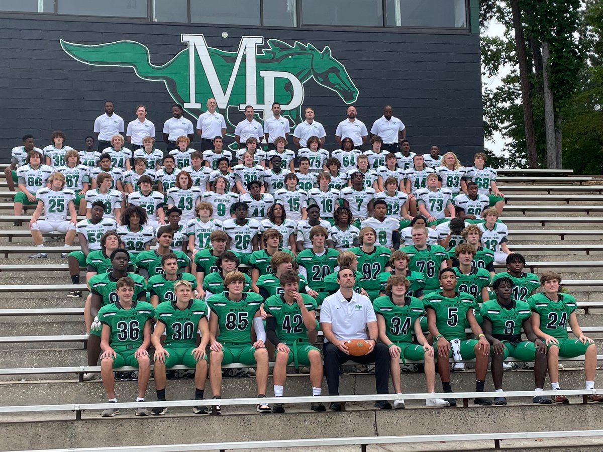 2022 <a href="/myersparkfball/">Myers Park Football</a> JV Team. Right at 80 kids!!!
@mustangrecruits <a href="/MyersParkHS/">Myers Park High</a> 
#COMPETE