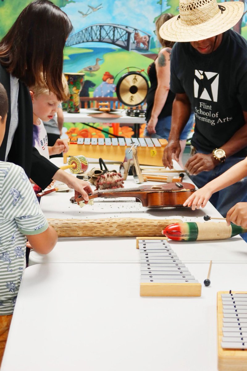 We had a fantastic time at the Mott Park Clubhouse with Dan Hall and the Flint School of Performing Arts Instrument Playground for Music Around Town Monday.

Visit our Facebook for more photos!

Music Around Town - Supporting music and musicians.
thefim.org/music-around-t…