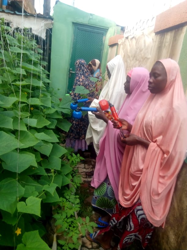 According to <a href="/IFAD/">International Fund for Agricultural Development</a>, women make up 43% of the world’s farmers &amp; agricultural workers, but they face many barriers to access the resources they need to succeed. <a href="/creaccng/">CREACC NG</a> remove those barriers to build climate resilient farmers in rural areas through funding from <a href="/FranceInNigeria/">Ambassade de France au Nigéria</a>