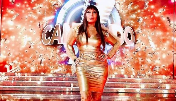 10 cosas por las que amamos a <a href="/Moria_Casan/">Moria Casán</a> y la celebramos en su cumpleaños 🎂

Hoy cumple #LaOne y escribí esta nota para homenajearla❤️‍🔥 
Gracias <a href="/LaNotaTucuman/">La Nota</a> 

Leé la nota aquí ⬇️
cutt.ly/nXjnEDg
#Moria #LaOne #MoriaCasan #CumpleMo #Iconica