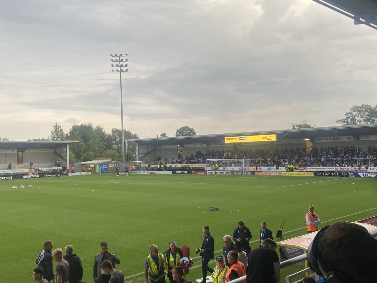 Looking forward to co commentating on @IpswichTown for @BBCSuffolk this evening. Come on then Town 🔵⚪️