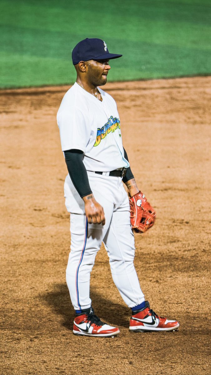 CFV_1's tweet image. 