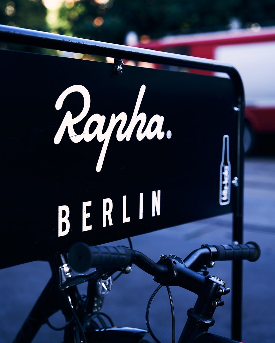 cehl's tweet photo. @rapha connects – my first big stop at the Rapha RCC Club Berlin is over and I have to thank all the participants for their warm welcome and support. More to find on my LinkedIn Profile Christian Ehl #rapha #rapha_rcc #raphaberlin https://t.co/KbcTX3JNY5