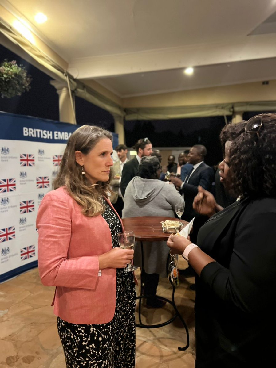 Loved being in the presence of brilliance this evening! Some of our Chevening alumni gathered at the Residence to talk about opportunities the scholarship offers. Wonderful to hear from our CAMFF fellows, just returned from 🇬🇧<a href="/TabaniMoyo/">Tabani Moyo</a> <a href="/bhebhiNyarai/">Mami</a> <a href="/ruruemawere/">Rutendo</a> <a href="/napoleonnyanhi/">Napoleon Nyanhi</a>