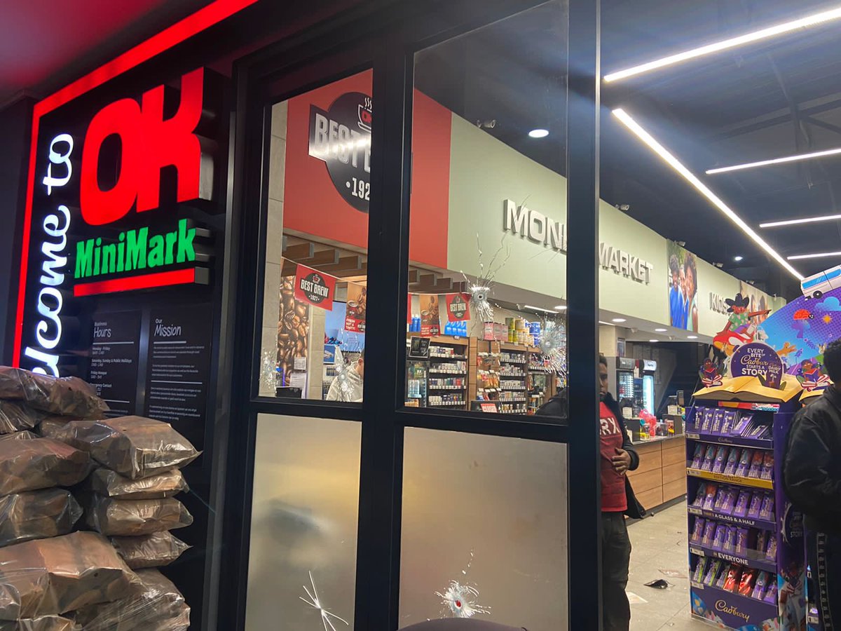 Yusuf Abramjee (@abramjee) on Twitter photo Security guard shot dead at a supermarket in Erasmia, Pretoria. Robbery. <a href="/LaudiumToday/">Laudium Today™</a> Security guard shot dead at a supermarket in Erasmia, Pretoria. Robbery. <a href="/LaudiumToday/">Laudium Today™</a>