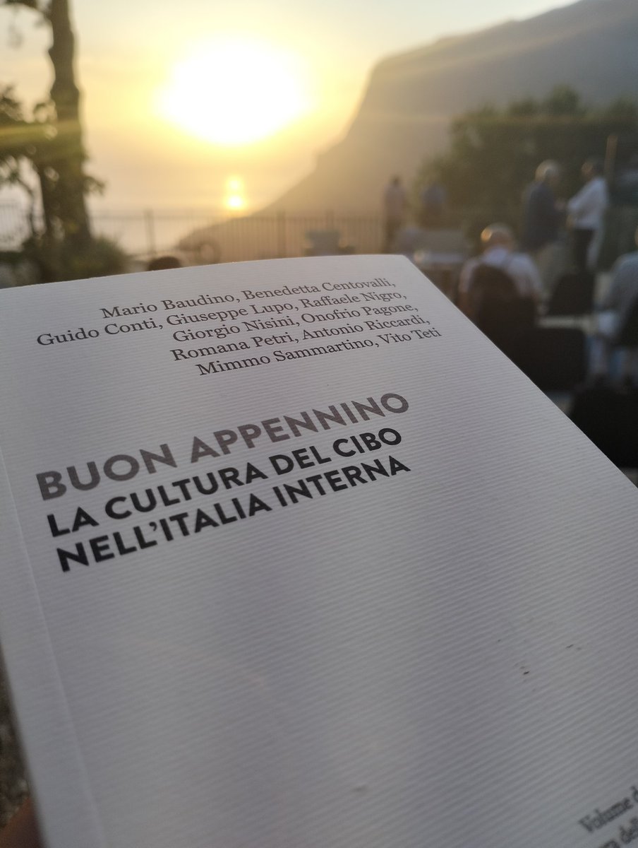 "BUON APPENNINO. La cultura del cibo nell'Italia interna"  è il quarto volume della serie #CiviltàAppennino,  in libreria dal 9 settembre e che  questa estate presentiamo in anteprima nelle piazze e su rubbettinoeditore.it
A cura di
fondazioneappennino.it